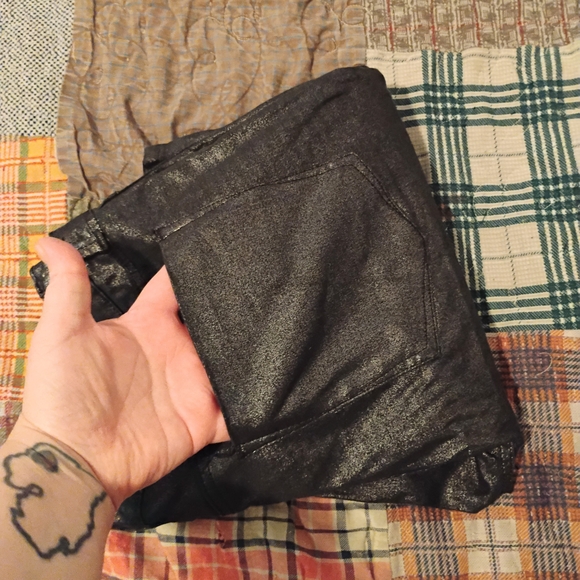 Shimmering Black Skinny Jeans for Women - Picture 3 of 4